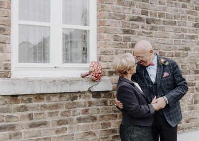 Inti­me Hoch­zeit in Mecken­heim